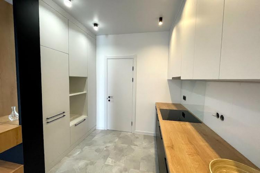 complex A35758 For Sale Flats and