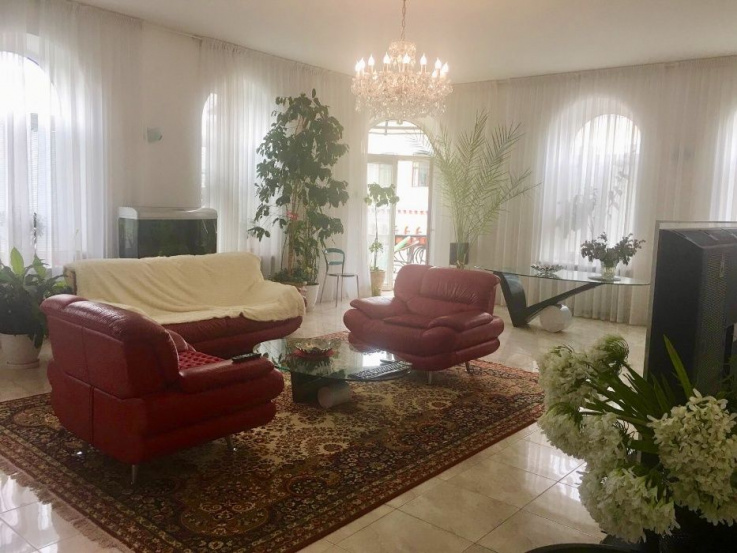 apartments Excellent penthouse in the
