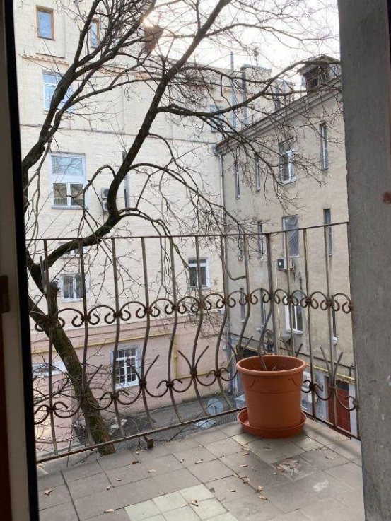 in the historical center of Kiev A33416