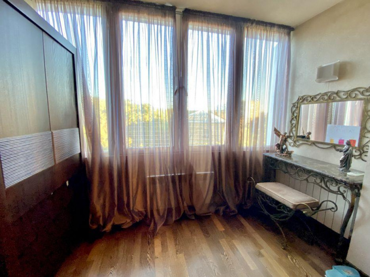 apartment with a view, Pechersk A47592