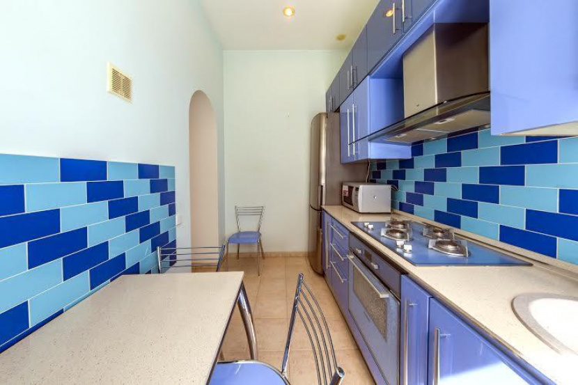 Flats and apartments Spacious 2-room
