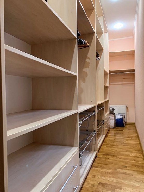 A10831 Long term rentals Flats and