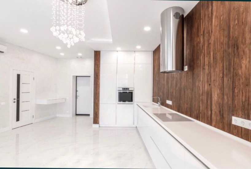 apartment in the BUSOV HILL building
