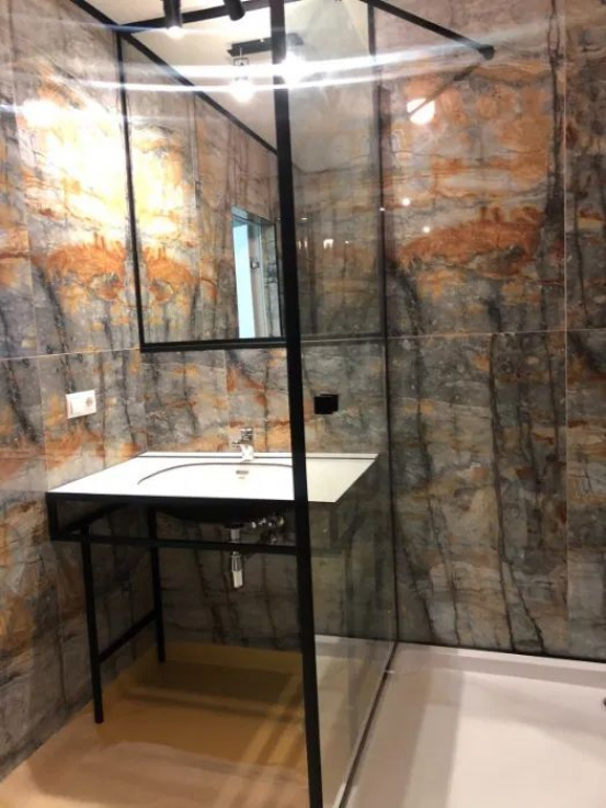 A10829 Long term rentals Flats and