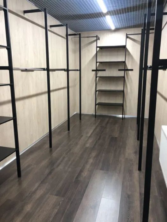 street A10829 Long term rentals Flats