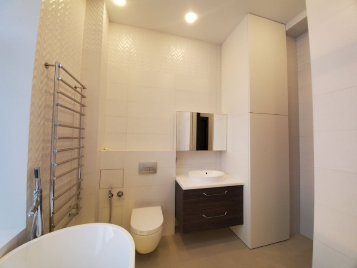 A10953 Long term rentals Flats and