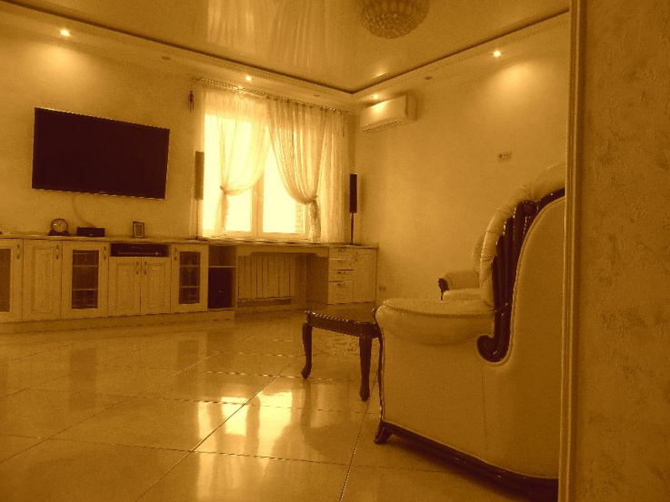 Long term rentals Flats and apartments